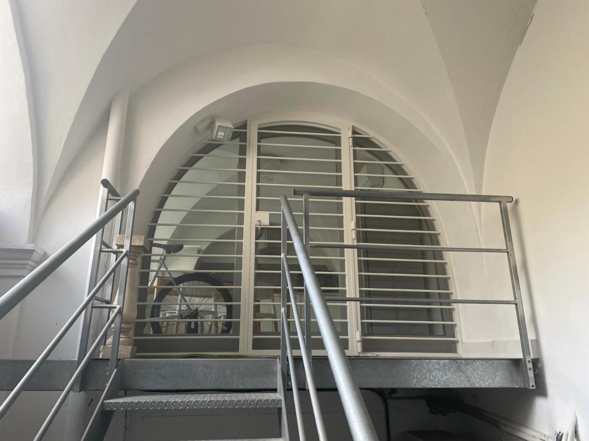 Loft “Cinema Galleria” Apartment Bari Exterior photo